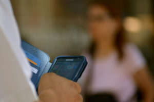 Recibió más de 220 llamadas: hombre ganó demanda a banco por acoso de cobranza