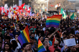 Editorial Universitaria retira diccionario que define homosexualidad como 