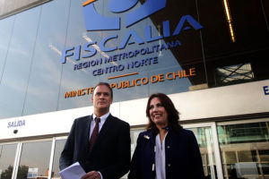 Ministro Ward denunció a empresario que impidió acceso a playa pública a punta de pistola