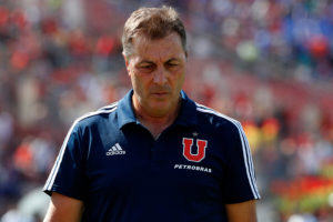 Frank Kudelka asumió error de fichar en la U: 