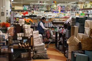 El 49,1% de locales comerciales fueron víctimas de delitos el semestre pasado