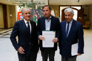 Diputados piden que Chile rechace las violaciones a los DD.HH en China