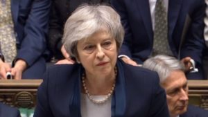 Theresa May acepta propuesta de la Unión Europea para postergar Brexit hasta octubre