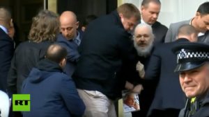 Confirman que detención de Julian Assange fue por solicitud de extradición desde EE.UU. por 