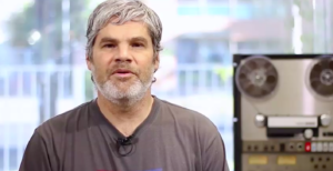 Guarello hace tambalear el Maratón de Santiago con cifras de desfibriladores y explica el negocio de los organizadores