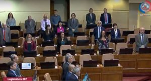Santibañez y más: los diputados de oposición que se quedaron en el minuto de silencio por Jaime Guzmán