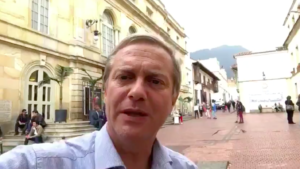 Diputado del FA reconoce haber fumado marihuana hace un mes y a Kast casi le vino pálida