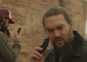 VIDEO | Jason Momoa se afeitó por primera vez en siete años para fomentar el reciclaje