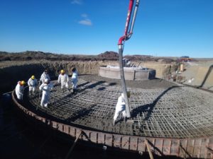 Concluye etapa clave del nuevo Parque Eólico en Magallanes: el hormigonado de las bases para los tres aerogeneradores