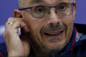 Alfredo Arias sorprendió y confirmó que Johnny Herrera fue citado para duelo ante Iquique