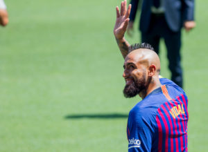 El mundo del fútbol saludó a Arturo Vidal por su cumpleaños número 32