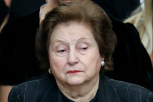 Anuncian homenaje para viuda de Pinochet, Lucía Hiriart