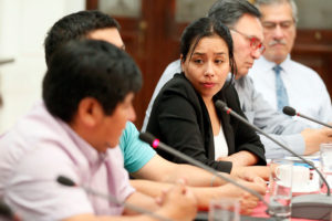 Diputada RN trata de “traidores” a parlamentarios de derecha en polémico comentario sobre adopción homoparental