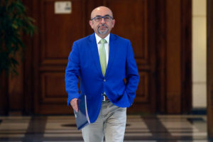 VIDEO | “¿Cuántos de acá tuvimos dos papás?”: la explicación bíblica de diputado RN para rechazar la adopción homoparental