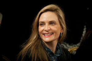 Nicole: “El hombre se dio cuenta que la mujer era muy 'power' entonces si estudiaba, si votaba, sería peligrosa