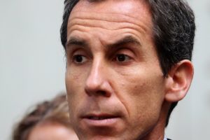 Cadenas de cine desmienten a alcalde Alessandri: 