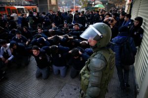 Sólo se revisa la mochila a un desconocido