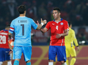 Isla se desmarcó de seleccionados que habrían vetado a Bravo de la Roja
