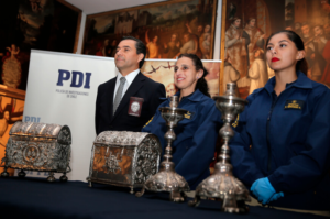 Anticuario Raúl Schüler gastó $606 millones en antigüedades en seis años