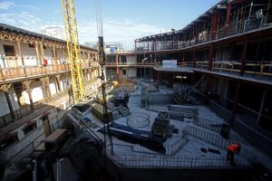 Salud e Intendencia Metropolitana firman convenio para construir 34 Cesfam