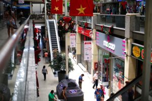 Banco Central advierte que hogares adquieren más deudas para pagar las antiguas