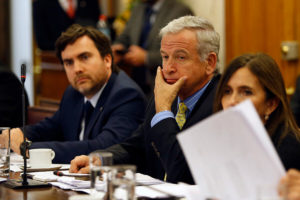 Larraín y caída en ranking competitividad: Hay que dar más certeza jurídica