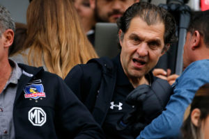 Aníbal Mosa: “Vamos a entrar como si la U estuviera peleando el campeonato”