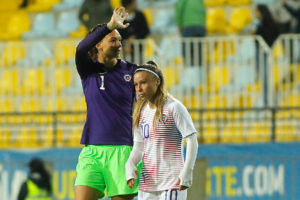 Intendencia autorizó aumento de aforo para masiva despedida de la Roja femenina