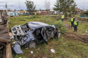 Tornado: limpieza en la zona afectada  y 100 carabineros a cargo de la seguridad
