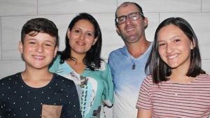 Revelaron los mensajes que envió turista brasileña antes de morir en Santiago