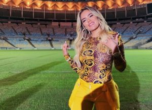 Karol G interpretará la canción oficial de la Copa América