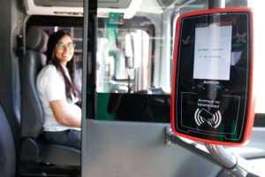 Aumentan las mujeres que trabajan en el sistema de transporte público