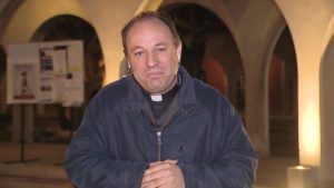 VIDEO | Frase en vivo y en directo del nuevo obispo auxiliar de Santiago sobre las mujeres y la Última Cena genera cientos de comentarios