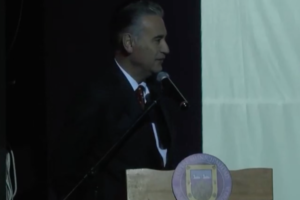 Alcalde de San Vicente se disculpó por sus dichos machistas durante la cuenta pública