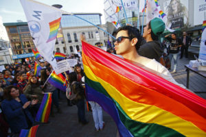 Contraloría saluda al Día Internacional del Orgullo LGBTIQ+ y recuerda dictamen