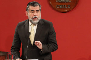 Gobierno sale a defender expulsión de migrantes con hijos chilenos: 