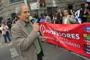 Comisión de Educación de la Cámara mediará en el paro de los profesores