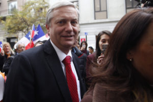 José Antonio Kast critica cambio de gabinete: 