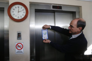 Vivienda lanza campaña para certificar y mantener los 44 mil ascensores del país