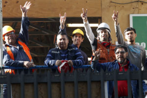 INE: sueldos subieron 2,6% real en un año y acumularon 1,6% hasta abril