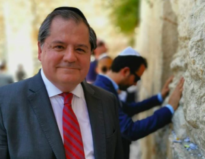 FOTO | El mural de Camilo Catrillanca que Mauricio Bustamante encontró en Israel