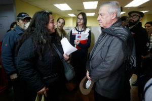 Ministro de Salud fue increpado por usuarios durante visita al Compin