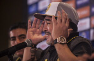 Aseguran que Unión La Calera quiere a Diego Maradona como DT