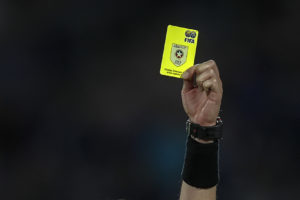 Paraguayo con poca experiencia será el árbitro en debut de la Roja en Copa América