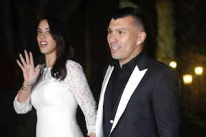 La respuesta de esposa de Gary Medel sobre problemas la interior de la Roja