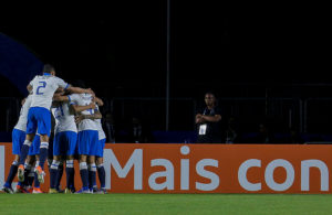 Un sufrido Brasil debió esperar hasta los penales para vencer a Paraguay