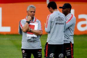 Jara y Hernández podrían ser titulares: La Roja ya entrena pensando en el duelo ante Colombia