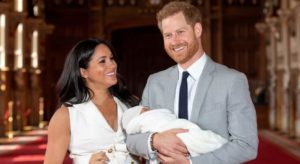 Condenan a neonazis por incitar agresión contra el príncipe Harry