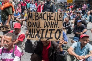 Manifestaciones en Caracas: el agitado primer día de reuniones de Michelle Bachelet