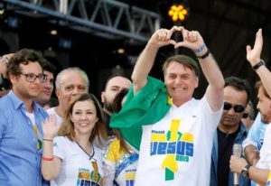 Bolsonaro agradece apoyo de evangélicos para 
